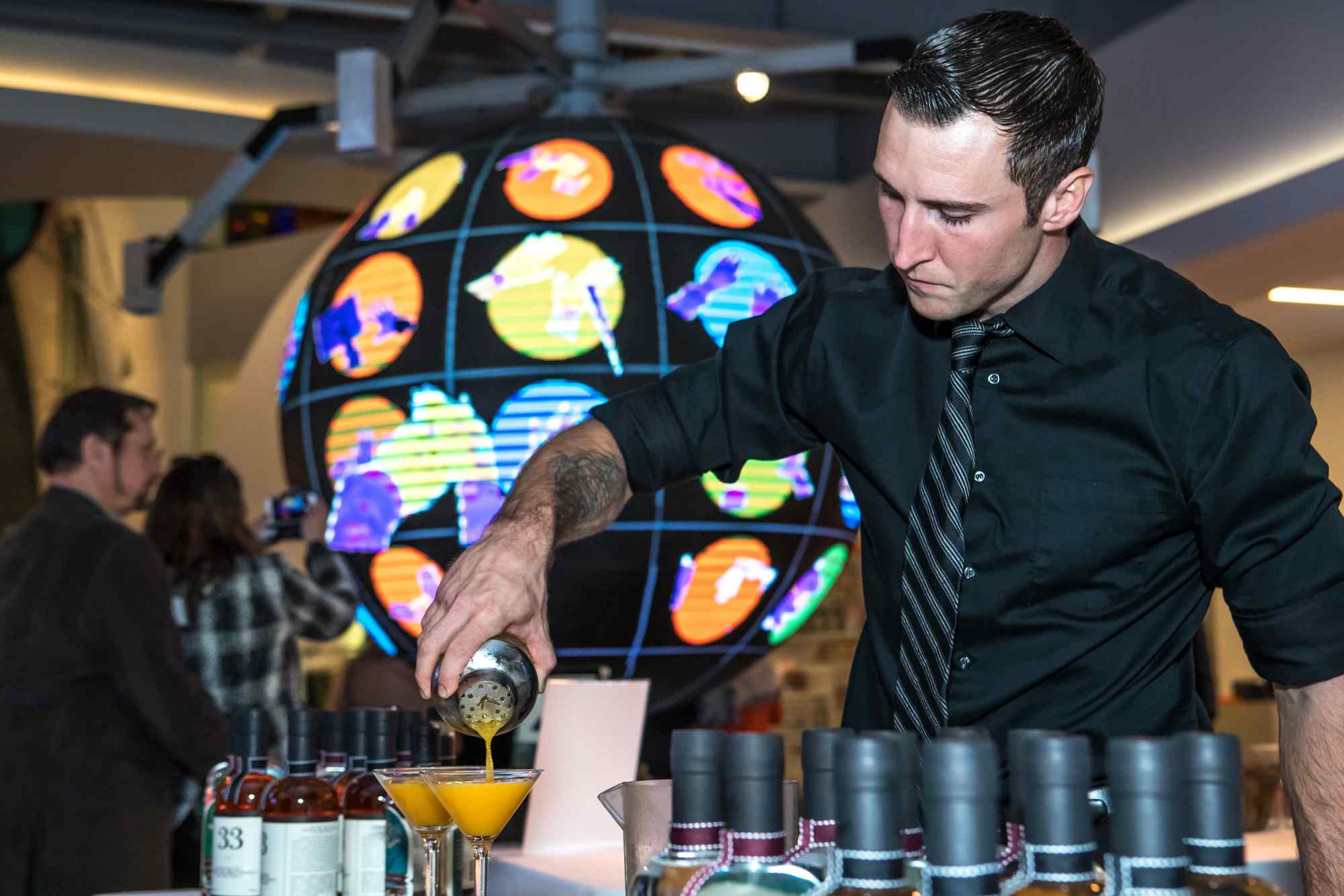 MOXI_Bartenderpouringdrinks1 Santa Barbara Venues